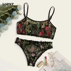 BlackTree  sexy Embroidery lingerie set .