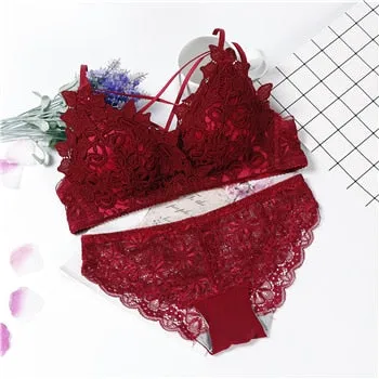 BlackTree Sexy lingerie bra set for new wedding couple.