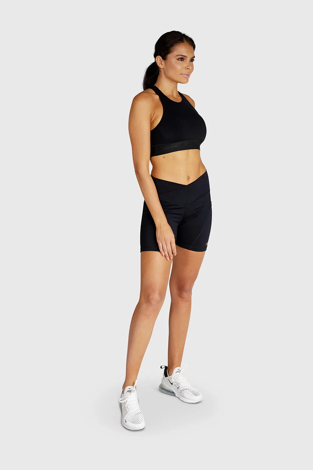 ESSENTIAL HIGH NECK SPORTS BRA