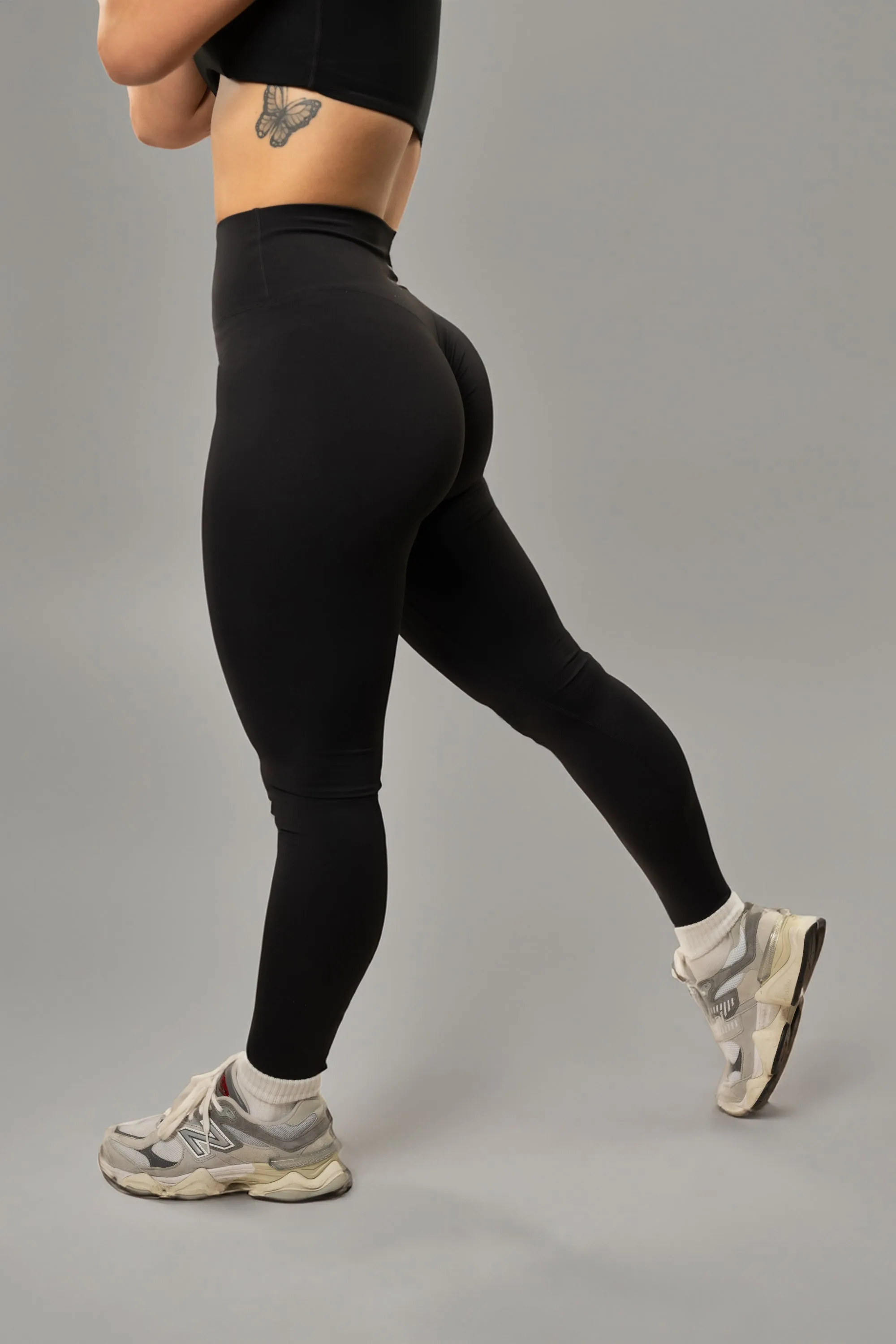 NEW Effortless Scrunch Leggings - Black