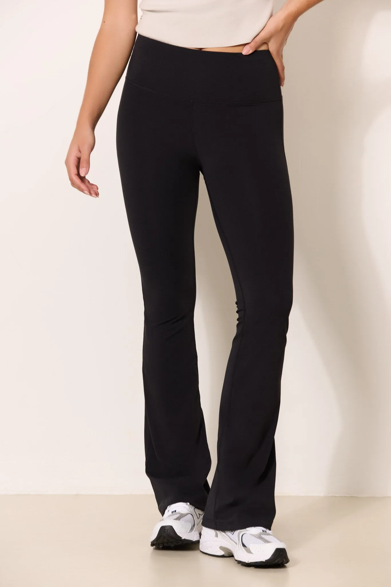 SIENNA SHAPE flared pants - Black