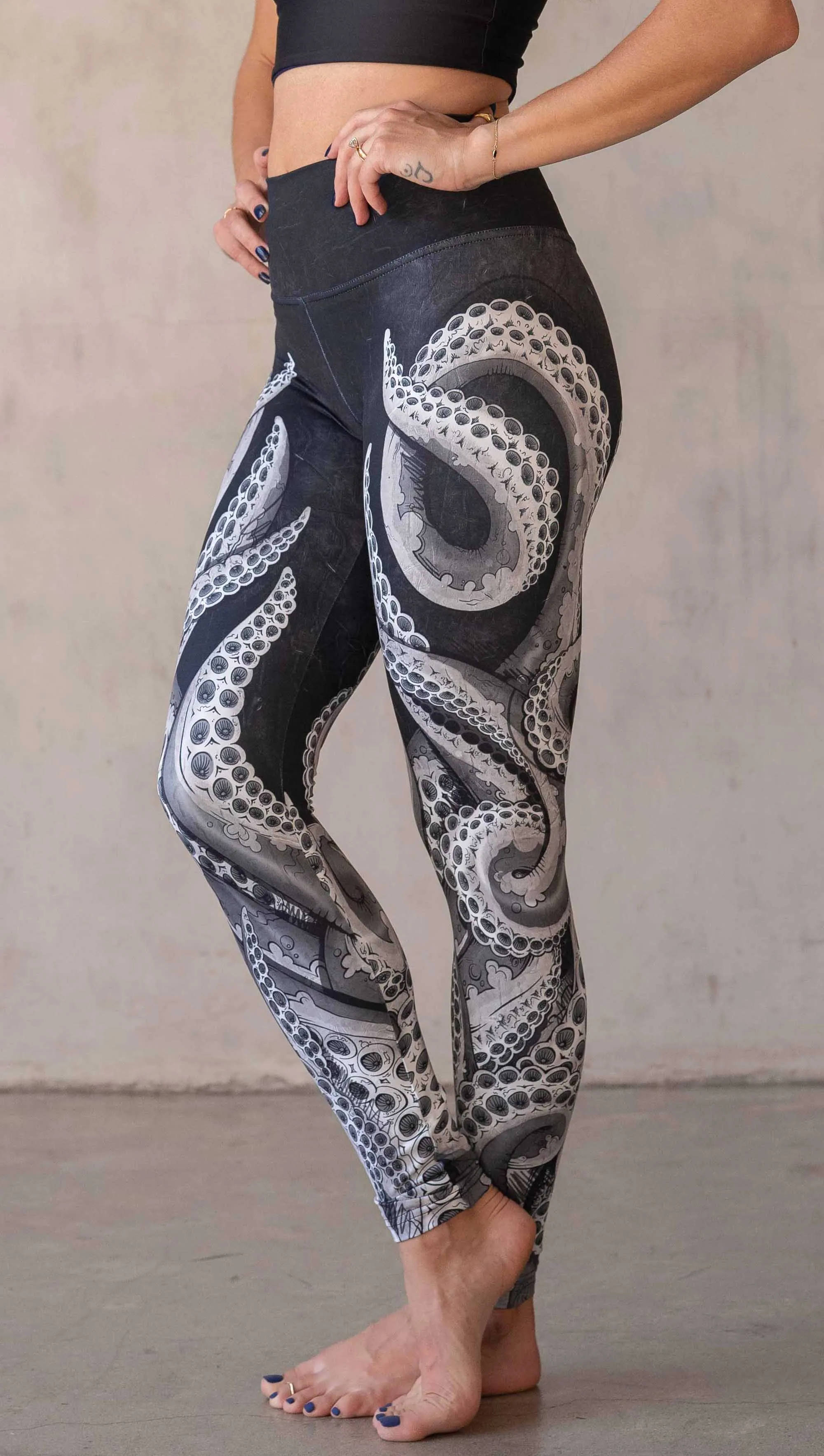 Tentacles - Athleisure Leggings