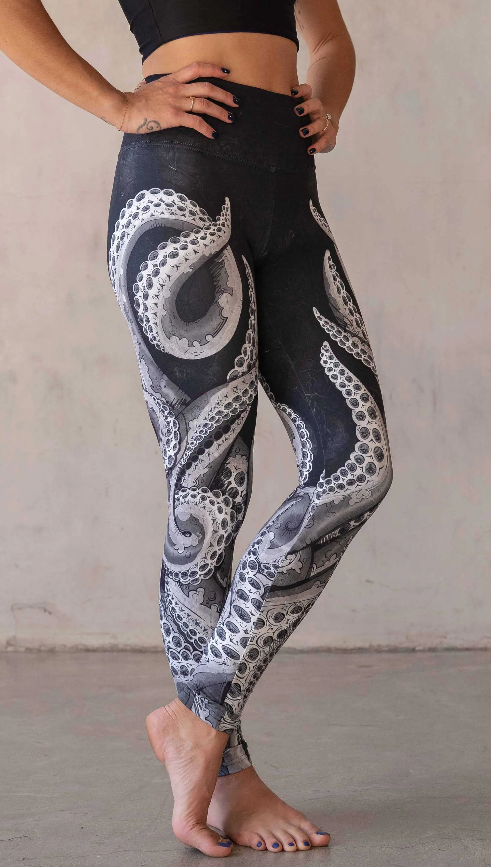 Tentacles - Athleisure Leggings